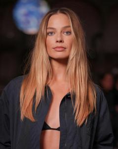 Image image.num1765617356.of.world-lolo.com.jpg