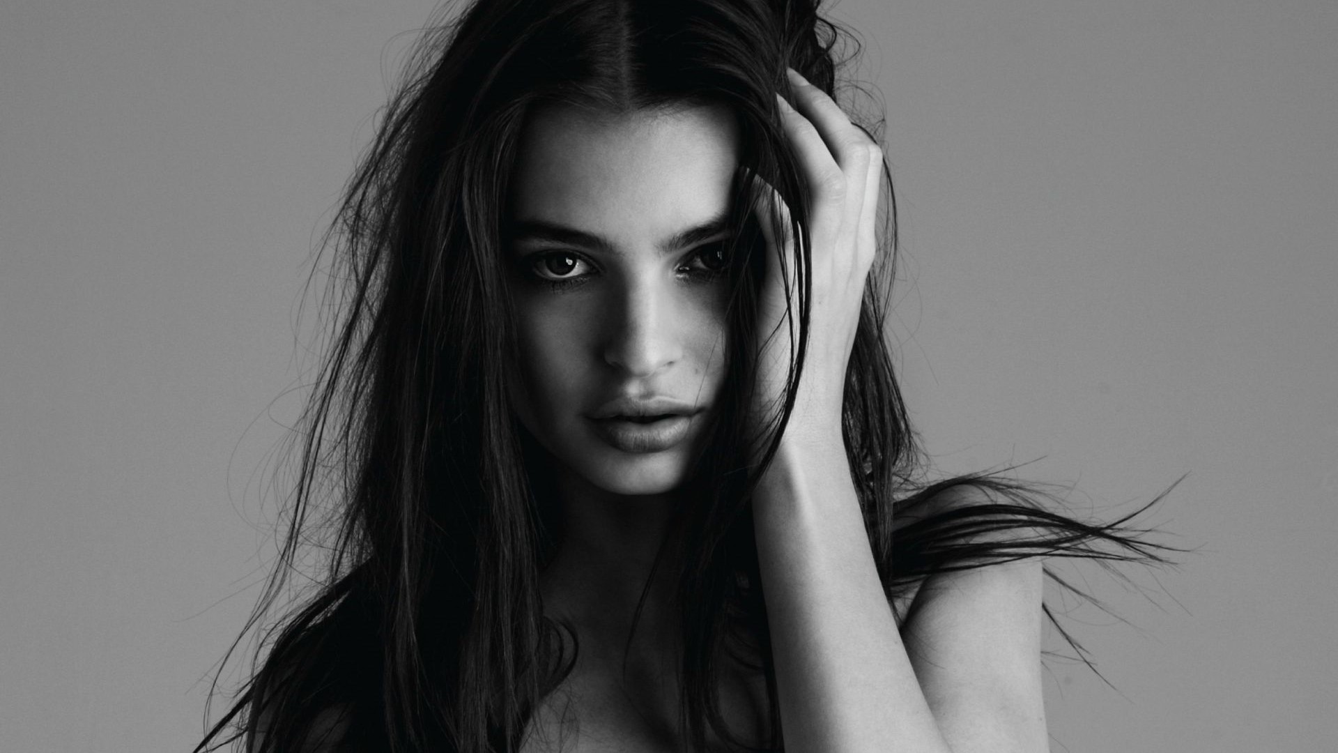 Loic Dl Wallpapers Emily Ratajkowski