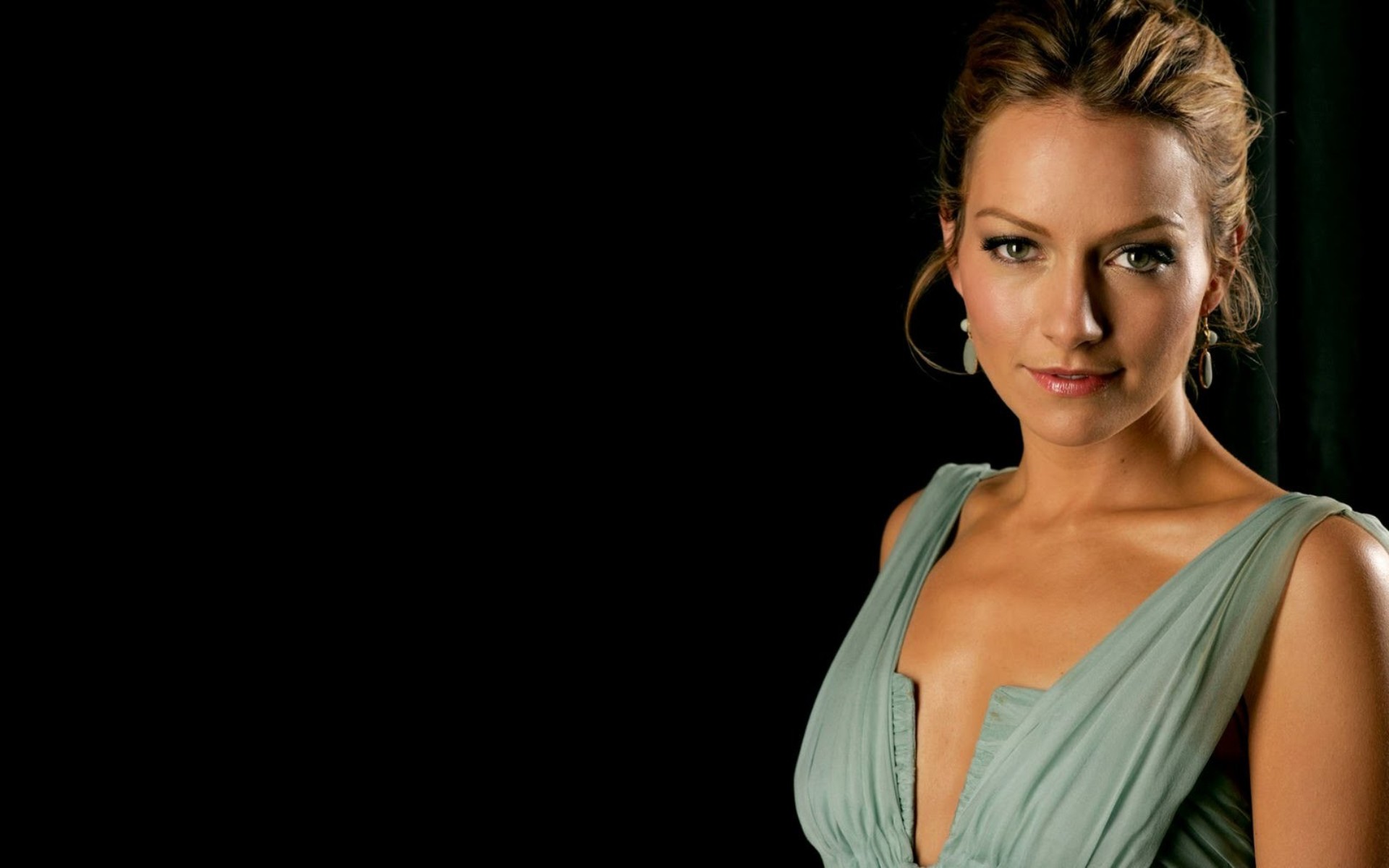 Becki Newton