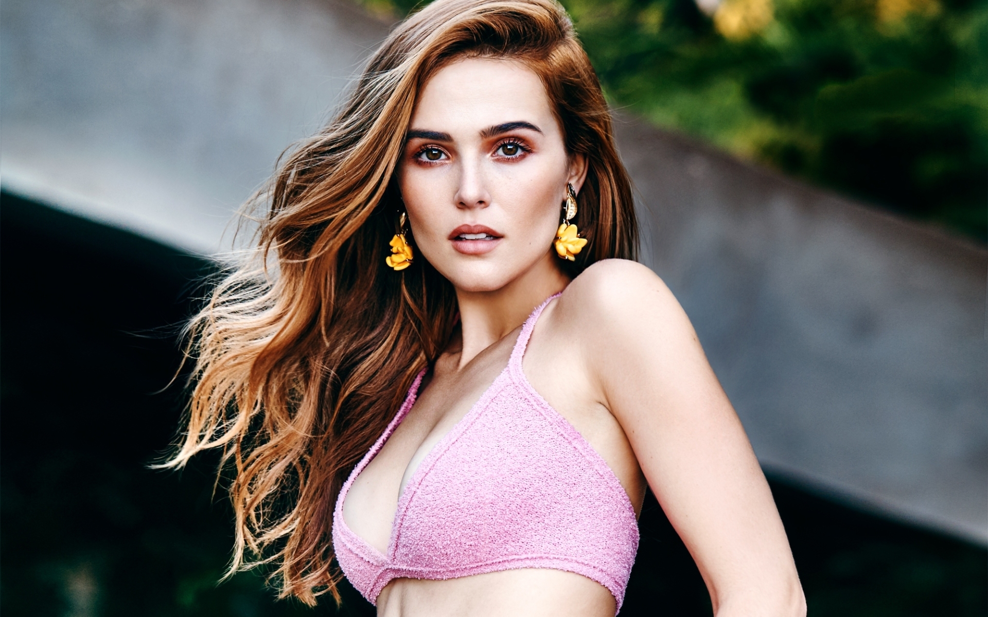 Zoey Deutch